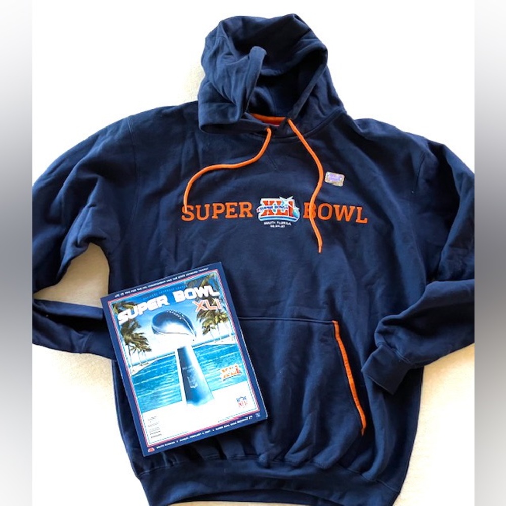 Super Bowl XLI Sweatshirt & Program